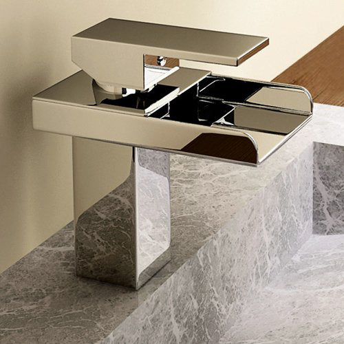 Light In The Box QH210 Single Handle Waterfall Vanity Sink Faucet - Chrome